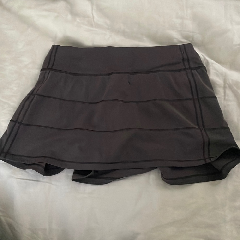 Grey lululemon skirt
